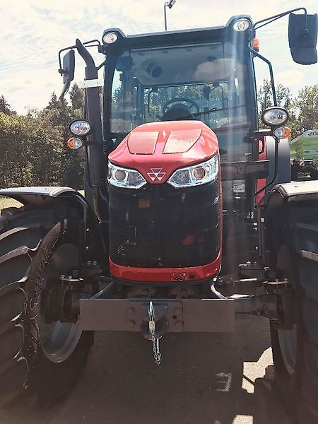Massey Ferguson MF 5709 M Dyna-4 - Traktor: gambar 2 Massey Ferguson MF 5709 M Dyna-4 - Traktor: gambar 2