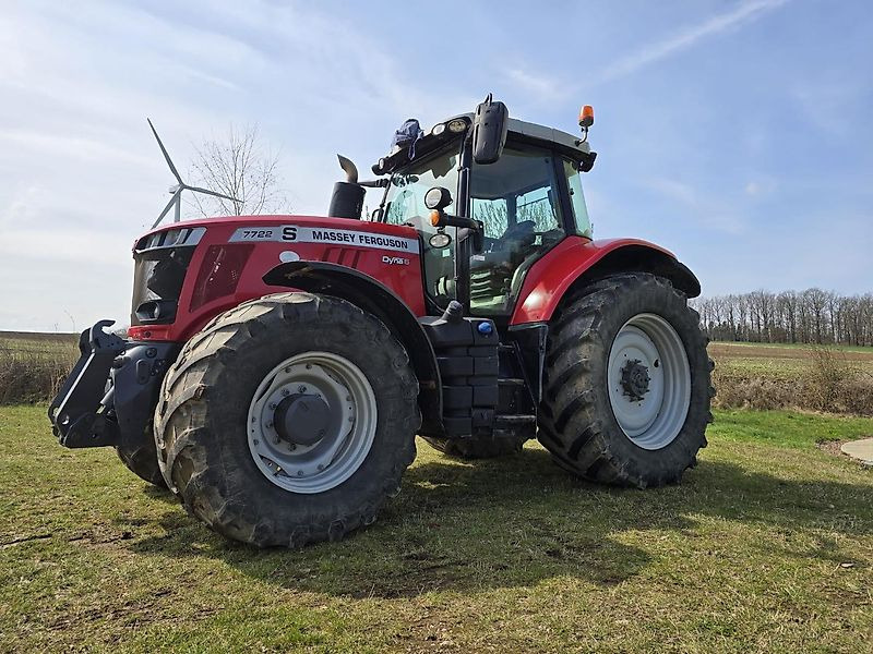 Massey Ferguson MF 7722 S Dyna-6 - Traktor: gambar 1 Massey Ferguson MF 7722 S Dyna-6 - Traktor: gambar 1