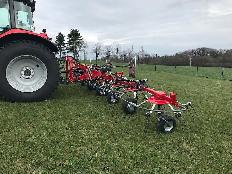 Massey Ferguson MF TD 868 DN / FELLA SANOS 8608 DN - Tedder/ Menyapu: gambar 4 Massey Ferguson MF TD 868 DN / FELLA SANOS 8608 DN - Tedder/ Menyapu: gambar 4