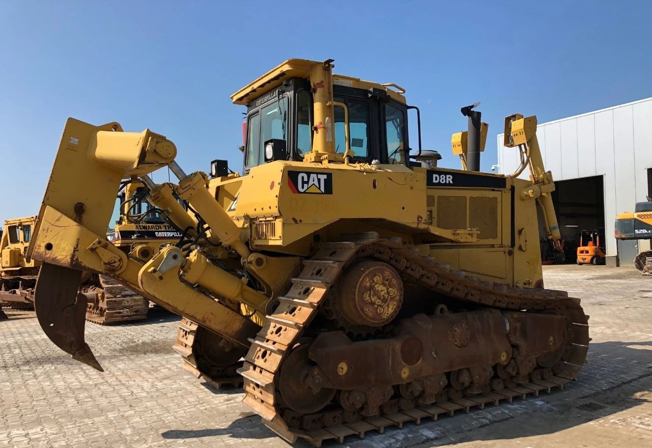 Caterpillar CAT D8R D8T D9R D10R D6G D6H D6R D7H D7E D7R Used Bulldozer Secondhand Bulldozers in High Quality - Bulldozer: gambar 4 Caterpillar CAT D8R D8T D9R D10R D6G D6H D6R D7H D7E D7R Used Bulldozer Secondhand Bulldozers in High Quality - Bulldozer: gambar 4
