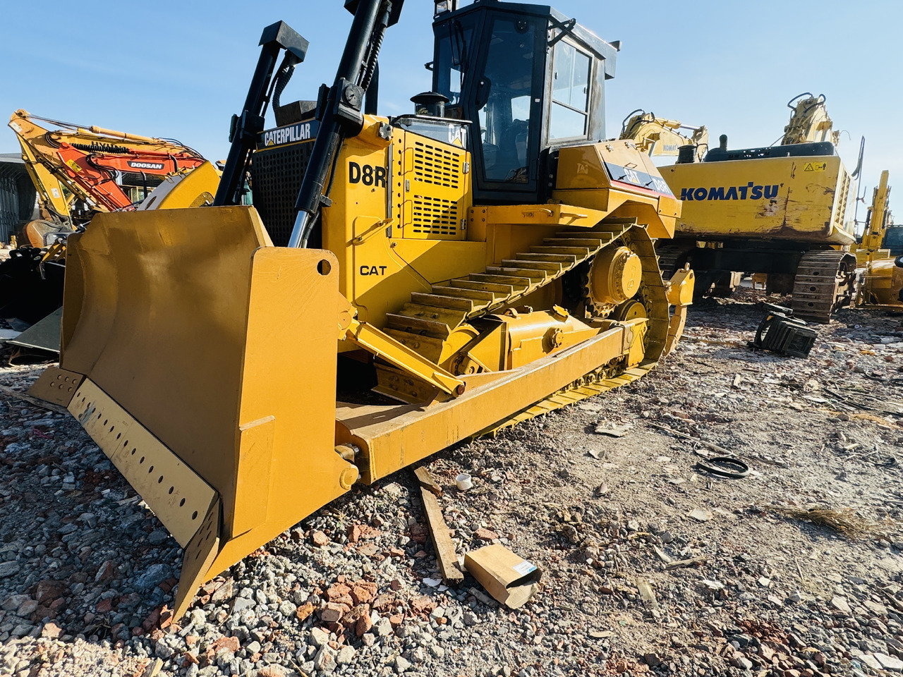 Bulldozer Caterpillar D8R Used Bulldozer CAT Dozer D6G D6R D7G D7R D7H D7E D8T D9R D10T D10R in Good Work Performance for Sale: gambar 12