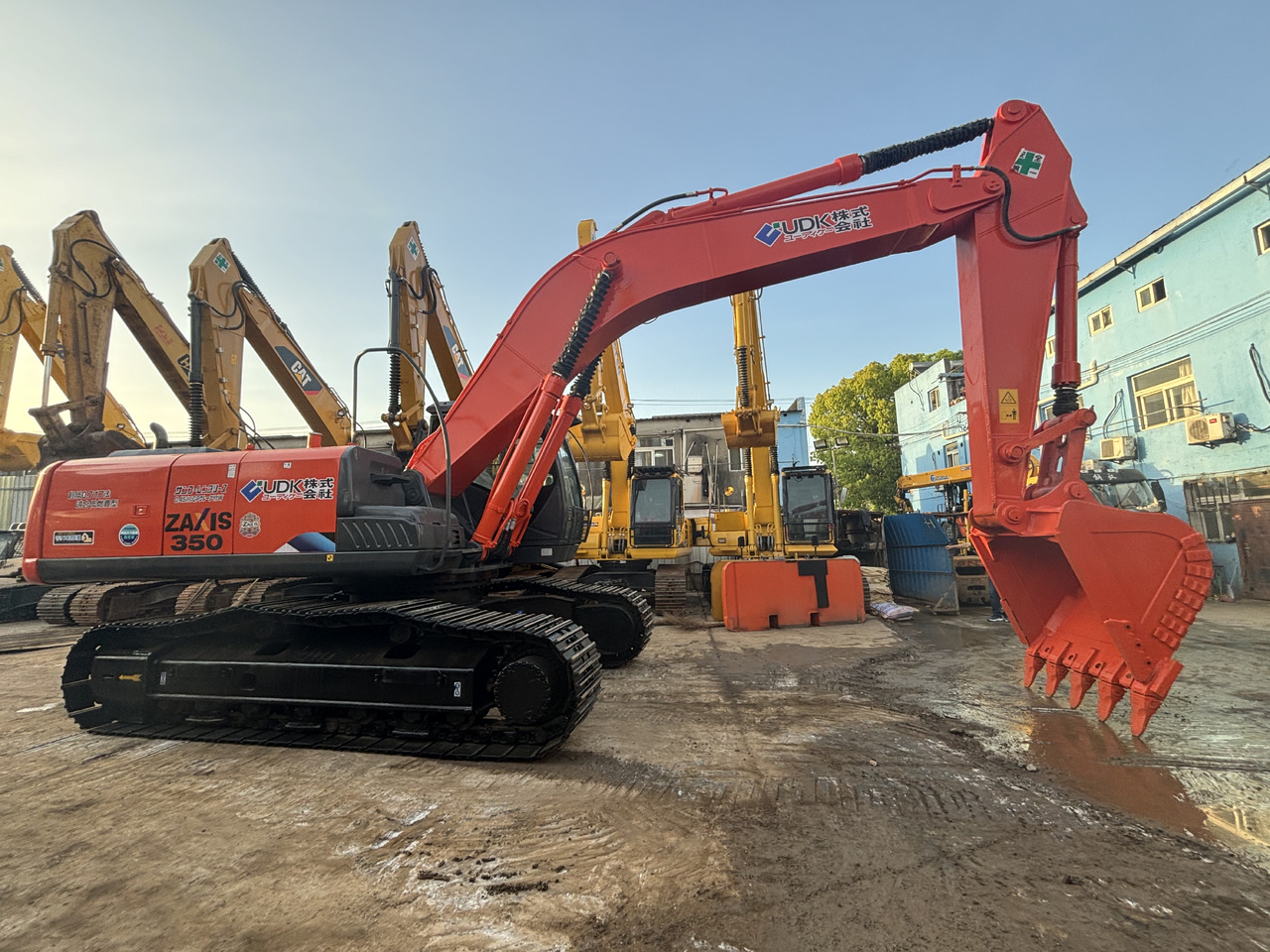 Hitachi ZX350 Used Excavator Hitachi 35 ton Secondhand Crawler Excavators Zx60 zx70 Zx120 Zx130 zx210 zx240 Zx300 zx850 - Ekskavator perayap: gambar 4 Hitachi ZX350 Used Excavator Hitachi 35 ton Secondhand Crawler Excavators Zx60 zx70 Zx120 Zx130 zx210 zx240 Zx300 zx850 - Ekskavator perayap: gambar 4