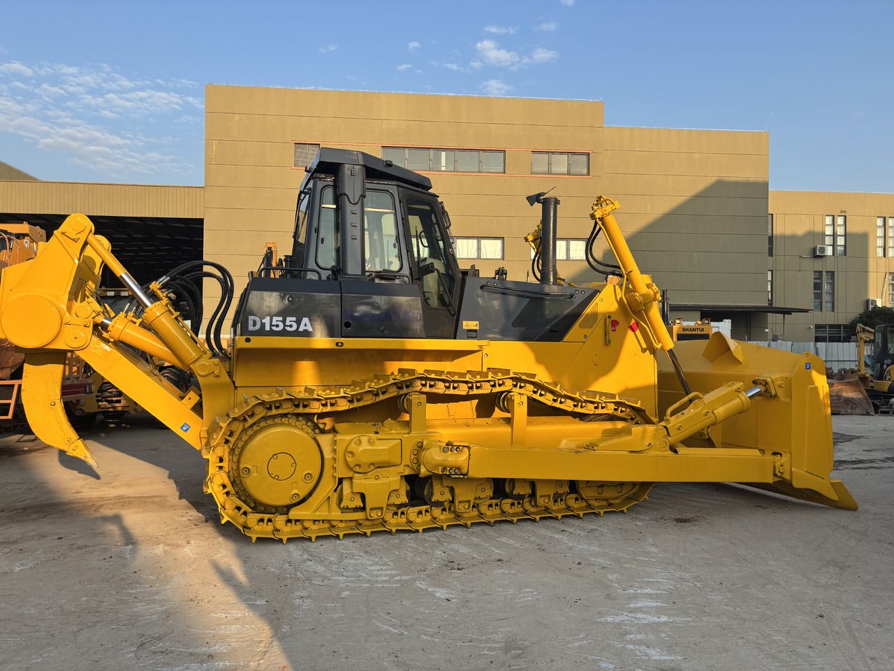 KOMATSU Excavadora Used Bulldozer Dozer D155A Tractor in Excellent Work Performance - Bulldozer: gambar 4 KOMATSU Excavadora Used Bulldozer Dozer D155A Tractor in Excellent Work Performance - Bulldozer: gambar 4