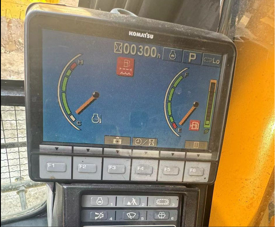 Ekskavator perayap Komatsu PC220 PC220-8MO PC210 PC200 20 Ton Hydraulic Crawler Slightly Used Excavator: gambar 8 Ekskavator perayap Komatsu PC220 PC220-8MO PC210 PC200 20 Ton Hydraulic Crawler Slightly Used Excavator: gambar 8