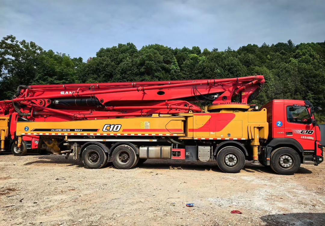VOLVO 62 Meters Original Concrete Pump Truck Construction Machinery Cement Pumping Equipment Mounted Concrete Pump Truck - Peralatan beton: gambar 5 VOLVO 62 Meters Original Concrete Pump Truck Construction Machinery Cement Pumping Equipment Mounted Concrete Pump Truck - Peralatan beton: gambar 5