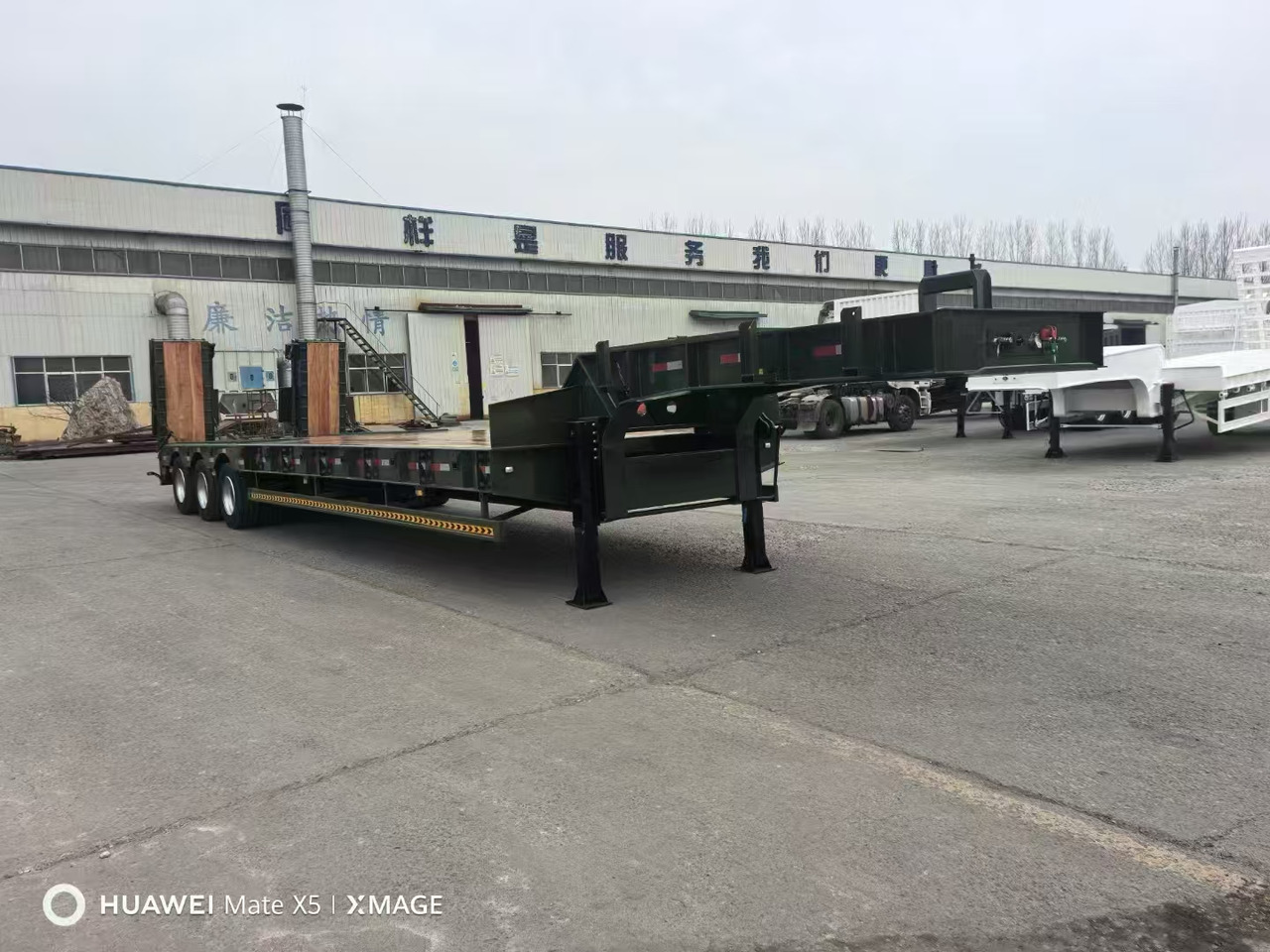 Semi-trailer low bed baru ZHICHENG Semi Flat Bed Low Bed in New or Used with 3 Axles 4 Axles: gambar 17