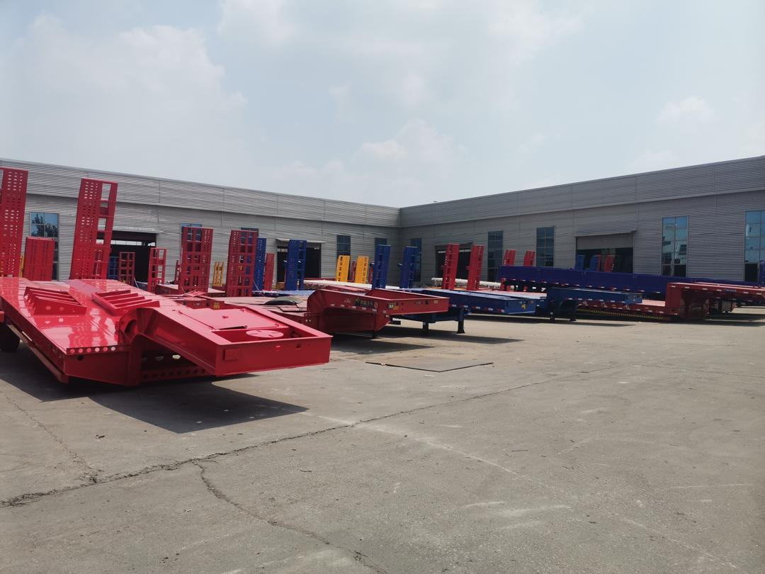 Semi-trailer low bed baru ZHICHENG Semi Flat Bed Low Bed in New or Used with 3 Axles 4 Axles: gambar 6