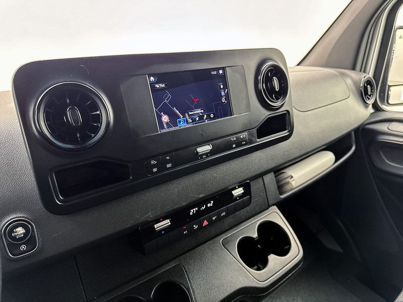 Mercedes-Benz Sprinter 314 2.2 CDI L2H2 Automaat Laadlift Omvormer 220v Luchtgeveerde stoel Navigatie MBUX Camera - Van panel: gambar 5 Mercedes-Benz Sprinter 314 2.2 CDI L2H2 Automaat Laadlift Omvormer 220v Luchtgeveerde stoel Navigatie MBUX Camera - Van panel: gambar 5