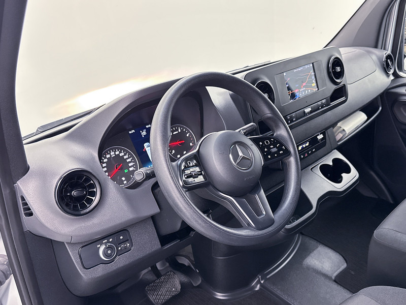 Mercedes-Benz Sprinter 317 1.9 CDI L3H2 3500kg trekgewicht Navigatie Achteruitrijcamera Apple Carplay/Android Auto Betimmering Cruise Control - Van kecil: gambar 5 Mercedes-Benz Sprinter 317 1.9 CDI L3H2 3500kg trekgewicht Navigatie Achteruitrijcamera Apple Carplay/Android Auto Betimmering Cruise Control - Van kecil: gambar 5