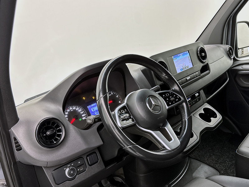 Mercedes-Benz Sprinter 519 3.0 CDI L3H2 V6 Led koplampen 360 camera systeem Trekhaak Navigatie Dubbel lucht - Van panel: gambar 5 Mercedes-Benz Sprinter 519 3.0 CDI L3H2 V6 Led koplampen 360 camera systeem Trekhaak Navigatie Dubbel lucht - Van panel: gambar 5