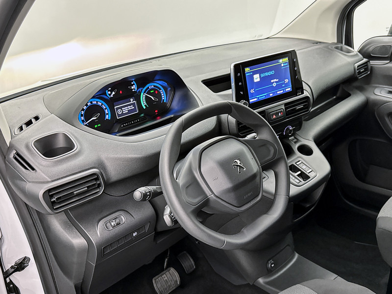 Peugeot e-Partner 136 L1 50 kWh Achteruitrijcamera Cruise Control Volledig elektrisch - Van kecil, Van listrik: gambar 5 Peugeot e-Partner 136 L1 50 kWh Achteruitrijcamera Cruise Control Volledig elektrisch - Van kecil, Van listrik: gambar 5