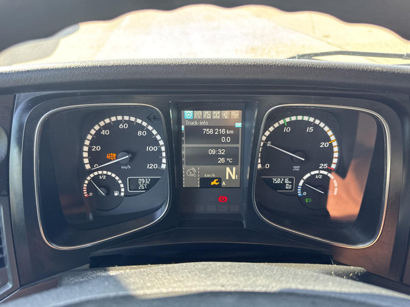 Mercedes-Benz Actros 1848 LS GIGA SPACE Lowliner - Tractor head: gambar 5 Mercedes-Benz Actros 1848 LS GIGA SPACE Lowliner - Tractor head: gambar 5