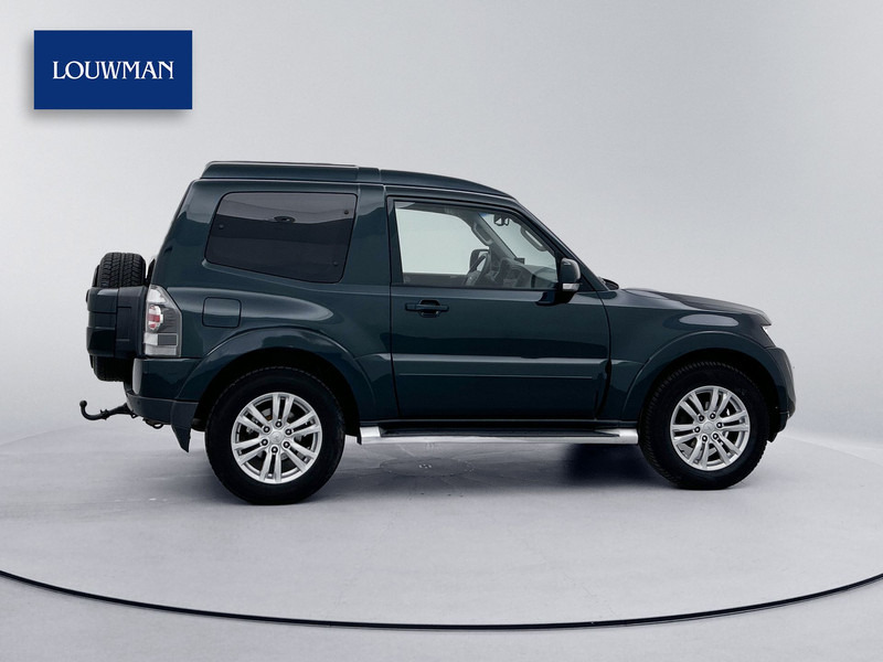 Mitsubishi Pajero 3.2 DI-D Instyle High Roof Van Grijs kenteken Automaat Climate control Trekhaak 3000KG - Van pengiriman: gambar 3 Mitsubishi Pajero 3.2 DI-D Instyle High Roof Van Grijs kenteken Automaat Climate control Trekhaak 3000KG - Van pengiriman: gambar 3