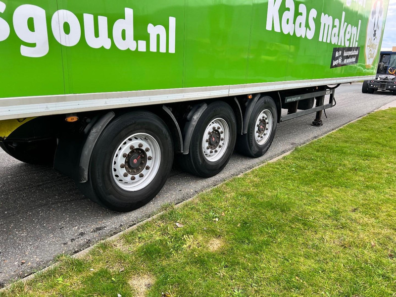 Kögel 3 - assige koeloplegger Lift axle / Carrier Vector 1950 - Semi-trailer berpendingin: gambar 5 Kögel 3 - assige koeloplegger Lift axle / Carrier Vector 1950 - Semi-trailer berpendingin: gambar 5