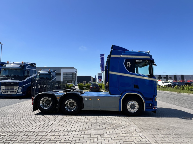 Scania R580 V8 6x2 trekker Retarder / Hydraulic / ADR / Full Air - Tractor head: gambar 4 Scania R580 V8 6x2 trekker Retarder / Hydraulic / ADR / Full Air - Tractor head: gambar 4