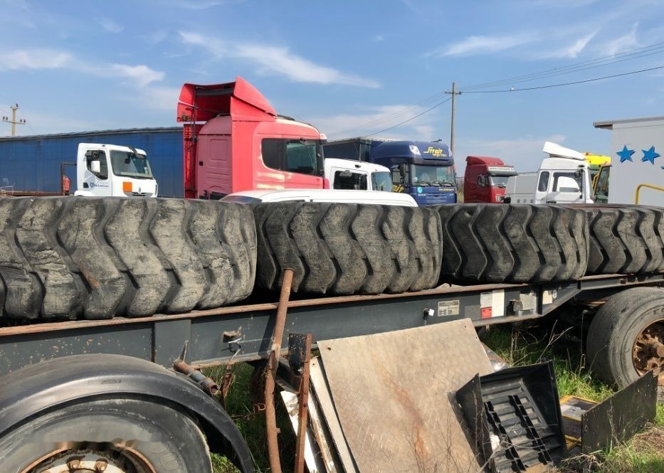 Anvelope Cu 24PR 4 BUC VOLA Incarcator VOLVO KOMATSU JCB - Roda: gambar 4 Anvelope Cu 24PR 4 BUC VOLA Incarcator VOLVO KOMATSU JCB - Roda: gambar 4