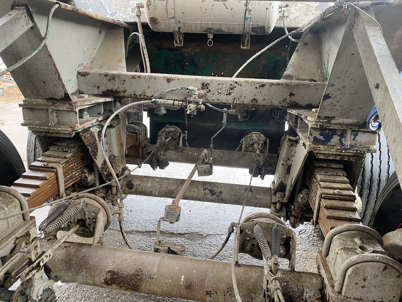 CIFA - Semi-trailer mixer beton: gambar 3 CIFA - Semi-trailer mixer beton: gambar 3