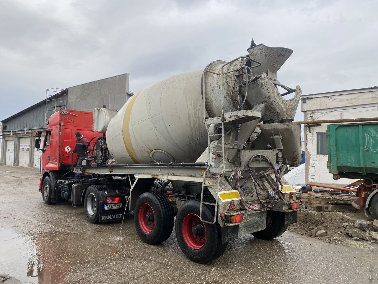 CIFA - Semi-trailer mixer beton: gambar 1 CIFA - Semi-trailer mixer beton: gambar 1