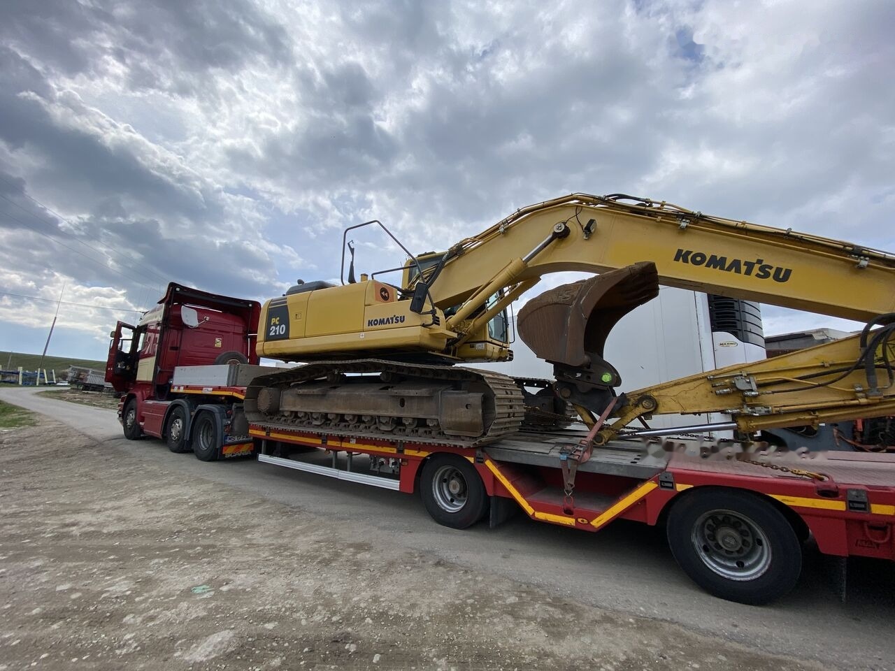 Komatsu PC210 -8 Excavator pe Senile - PIESE DIN DEZMEMBRARI - Penularan untuk Ekskavator: gambar 4 Komatsu PC210 -8 Excavator pe Senile - PIESE DIN DEZMEMBRARI - Penularan untuk Ekskavator: gambar 4