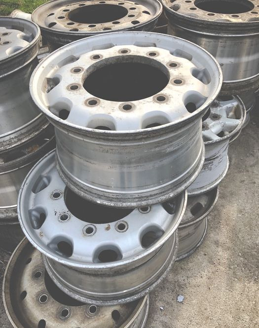 Mercedes-Benz Janta camion 22,5 fier SH - Pelek untuk Truk: gambar 1 Mercedes-Benz Janta camion 22,5 fier SH - Pelek untuk Truk: gambar 1