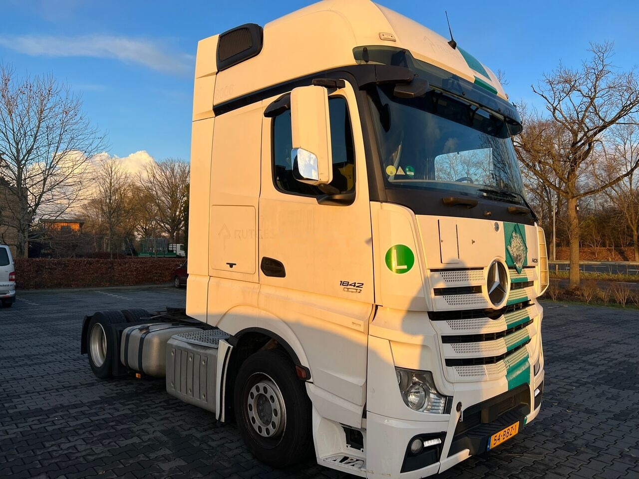 Mercedes-Benz Actros 1842 MP4 - Tractor head: gambar 1 Mercedes-Benz Actros 1842 MP4 - Tractor head: gambar 1