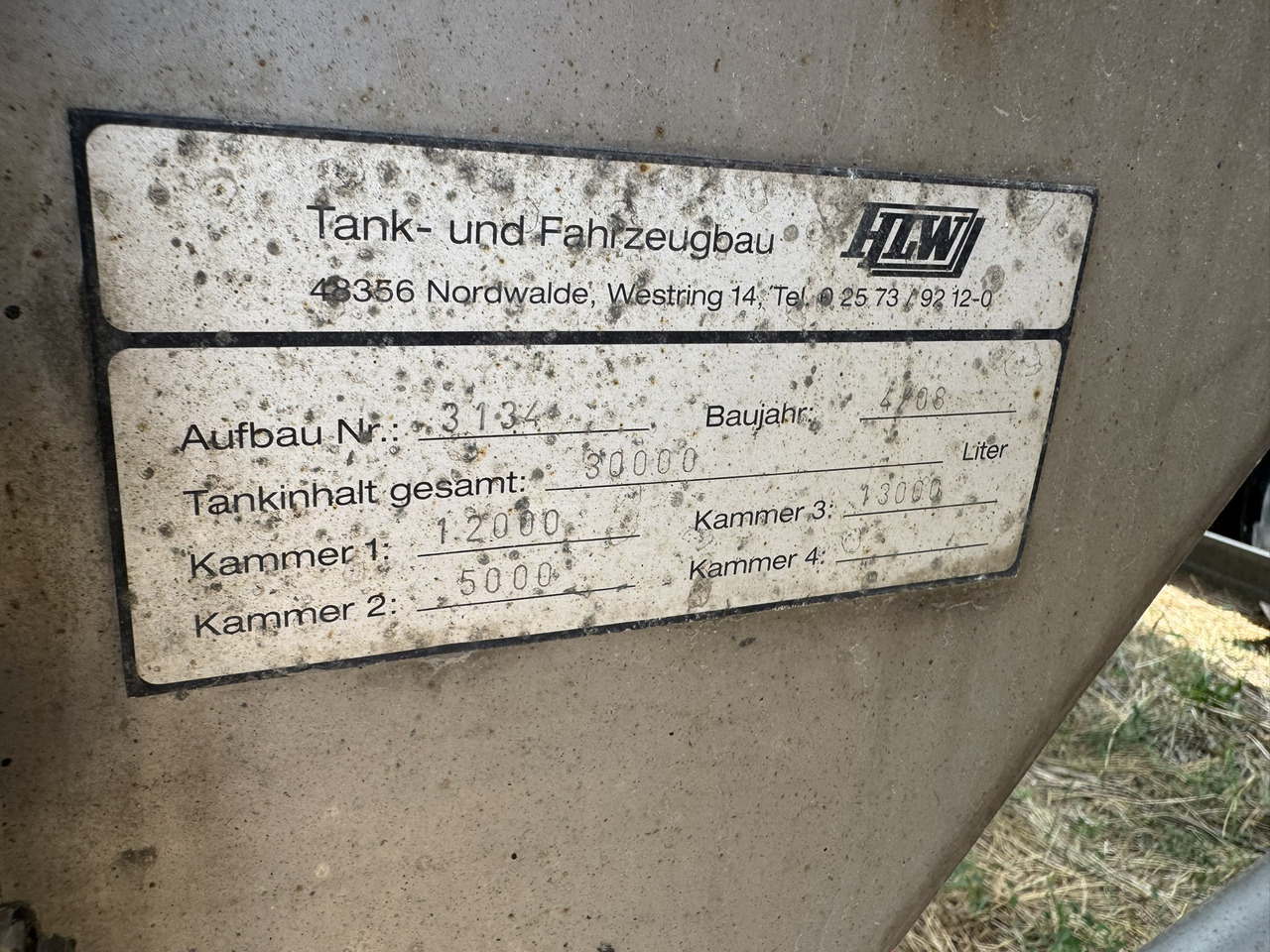 Transport lichide ALIMENTARE HLW STA 36 INOX ALIMENTAR AZOR AGRICULTURA - Semi-trailer tangki: gambar 4 Transport lichide ALIMENTARE HLW STA 36 INOX ALIMENTAR AZOR AGRICULTURA - Semi-trailer tangki: gambar 4