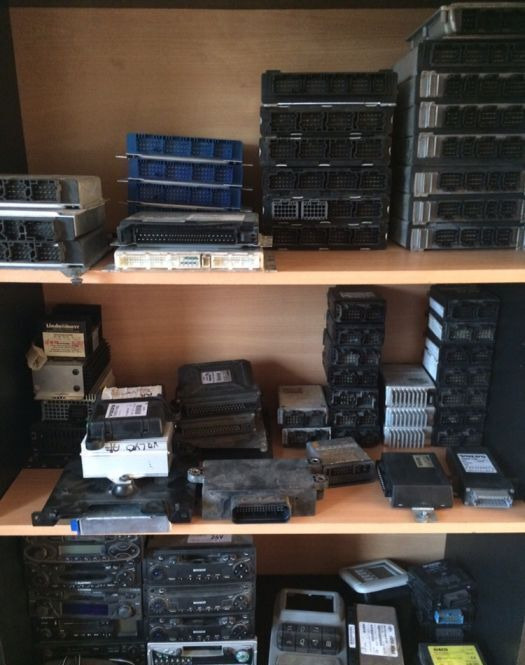 Vand calculatoare bord Euro 5 IVECO - ECU untuk Truk: gambar 1 Vand calculatoare bord Euro 5 IVECO - ECU untuk Truk: gambar 1