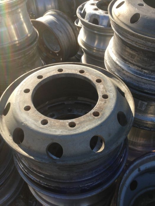 Vand jante aluminiu/tabla pentru camioane/ remorci - Pelek untuk Truk: gambar 1 Vand jante aluminiu/tabla pentru camioane/ remorci - Pelek untuk Truk: gambar 1