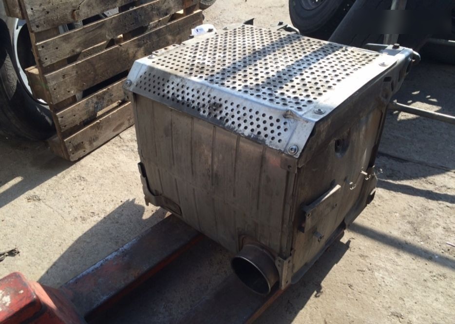 Vand tobă Mercedes-Benz Actros Euro 5 - Knalpot untuk Truk: gambar 2 Vand tobă Mercedes-Benz Actros Euro 5 - Knalpot untuk Truk: gambar 2