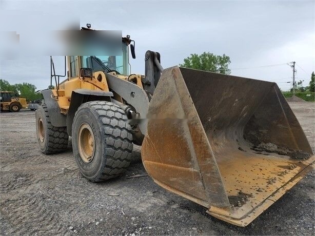 Volvo L110E - VOLA 21 tone - DE INCHIRIAT - balastiera / statie betoan - Wheel loader: gambar 1 Volvo L110E - VOLA 21 tone - DE INCHIRIAT - balastiera / statie betoan - Wheel loader: gambar 1