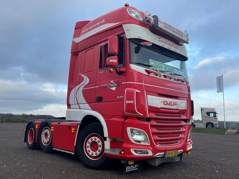 DAF XF 530 Twensteer Special interior. Full Air suspension Hydr. system - Tractor head: gambar 2 DAF XF 530 Twensteer Special interior. Full Air suspension Hydr. system - Tractor head: gambar 2