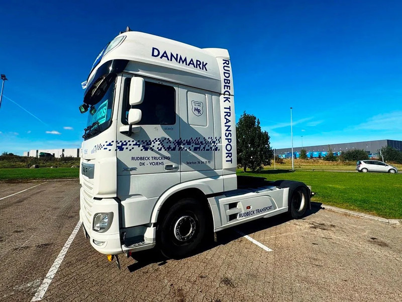 DAF XF 530 god tractor unit - Tractor head: gambar 4 DAF XF 530 god tractor unit - Tractor head: gambar 4