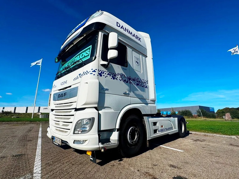 DAF XF 530 god tractor unit - Tractor head: gambar 2 DAF XF 530 god tractor unit - Tractor head: gambar 2