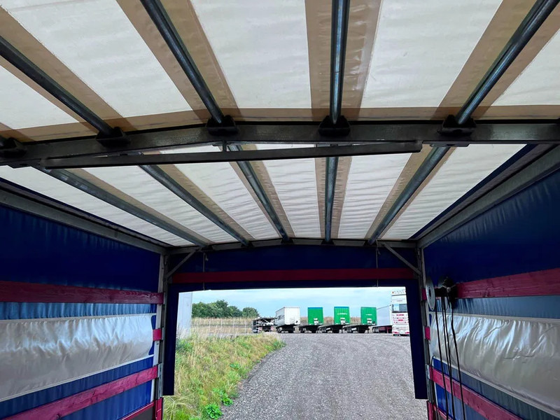 Interior photo 2: Truk Scania L 80 Super total renovation
