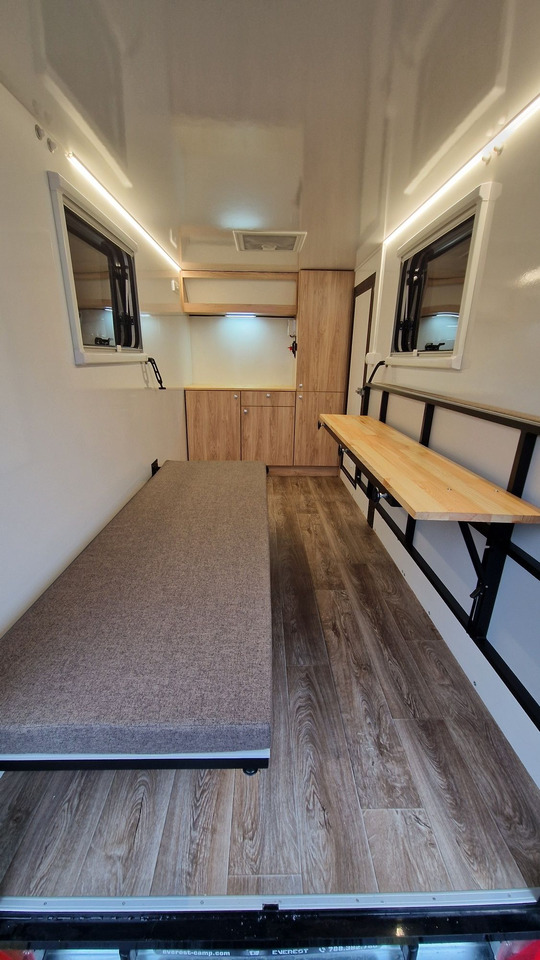 Everest MiniCamp przyczepa kempingowa Ciężarowa towarowa - Karavan: gambar 3 Everest MiniCamp przyczepa kempingowa Ciężarowa towarowa - Karavan: gambar 3