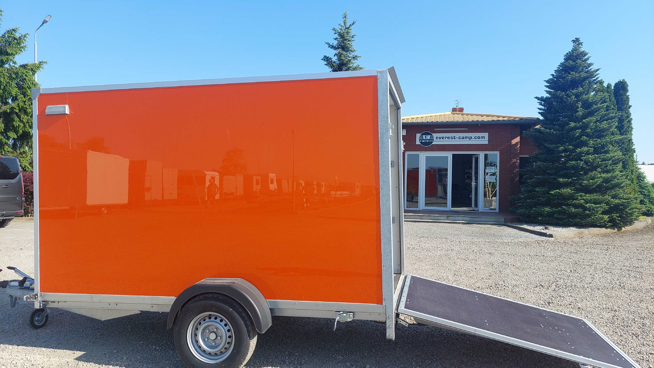 Przyczepa NOWA Kontener Furgon z Trapem Najazd Towarowa Mocna - Trailer mobil: gambar 1 Przyczepa NOWA Kontener Furgon z Trapem Najazd Towarowa Mocna - Trailer mobil: gambar 1