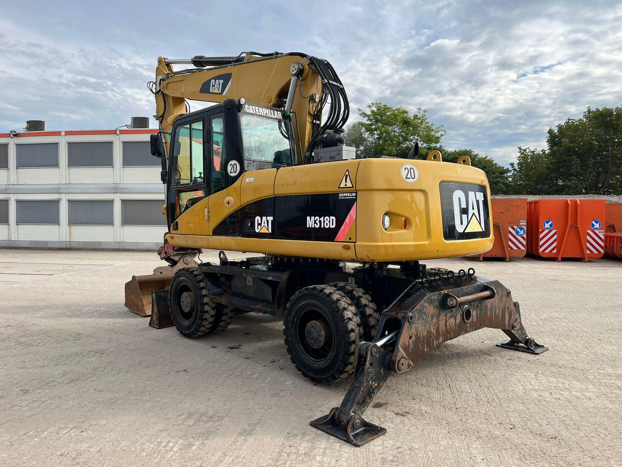 Caterpillar M318D - Ekskavator roda: gambar 3 Caterpillar M318D - Ekskavator roda: gambar 3