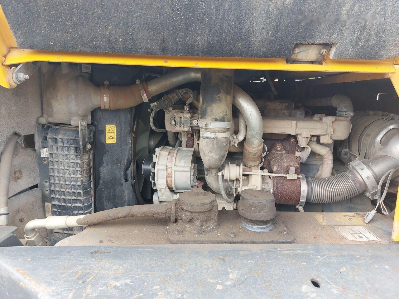 Tempat sampah artikulasi Terex TA6: gambar 6