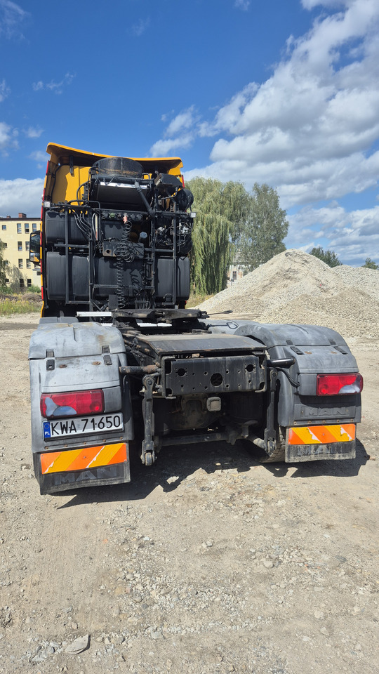 MAN TGX 41.680 - Tractor head: gambar 5 MAN TGX 41.680 - Tractor head: gambar 5