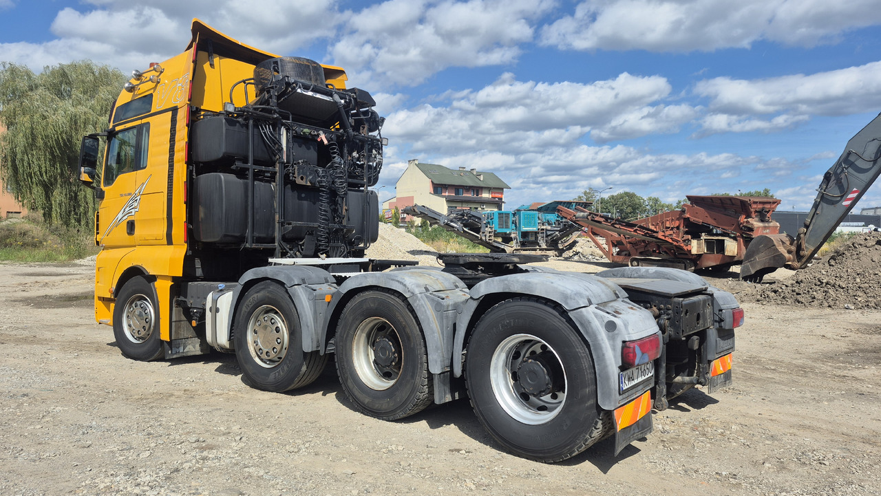 MAN TGX 41.680 - Tractor head: gambar 4 MAN TGX 41.680 - Tractor head: gambar 4