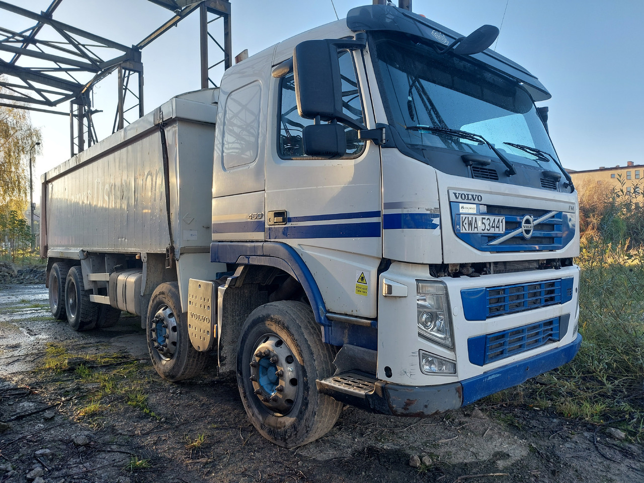 VOLVO FM450 - Truk jungkit: gambar 1 VOLVO FM450 - Truk jungkit: gambar 1