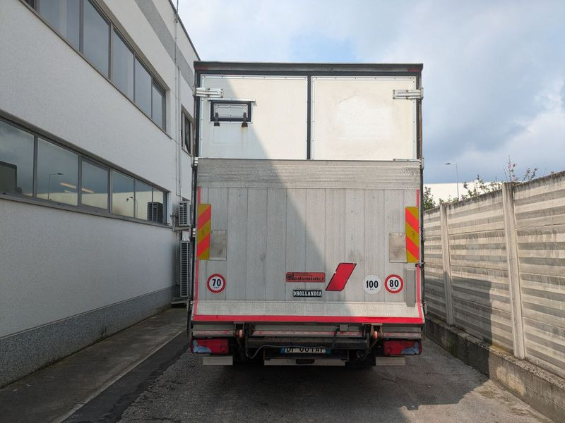 Camion cassone coibentato MAN MAN TGL 7.180 - Truk box: gambar 2 Camion cassone coibentato MAN MAN TGL 7.180 - Truk box: gambar 2