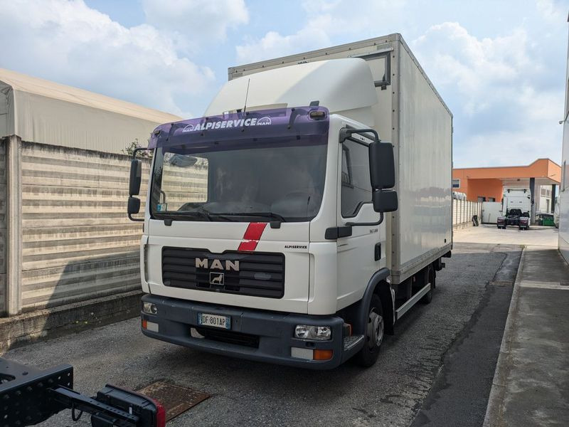 Camion cassone coibentato MAN MAN TGL 7.180 - Truk box: gambar 1 Camion cassone coibentato MAN MAN TGL 7.180 - Truk box: gambar 1