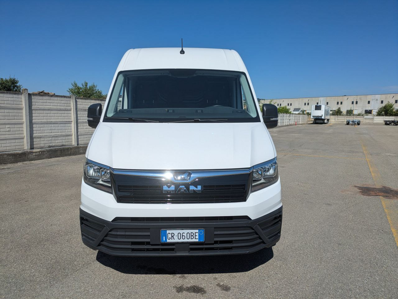 FURGONE MAN TGE TETTO ALTO CORTO MAN TGE 3.140 - 2023 - 72000 km - Van panel: gambar 3 FURGONE MAN TGE TETTO ALTO CORTO MAN TGE 3.140 - 2023 - 72000 km - Van panel: gambar 3