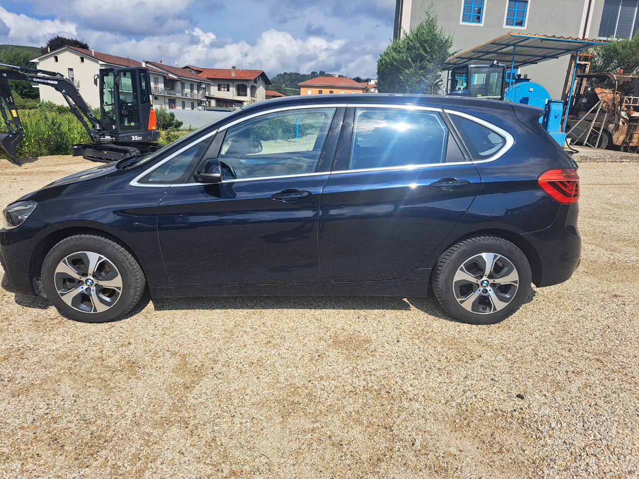 BMW 216 D ACTIVE TOURER - Mobil sedan: gambar 2 BMW 216 D ACTIVE TOURER - Mobil sedan: gambar 2