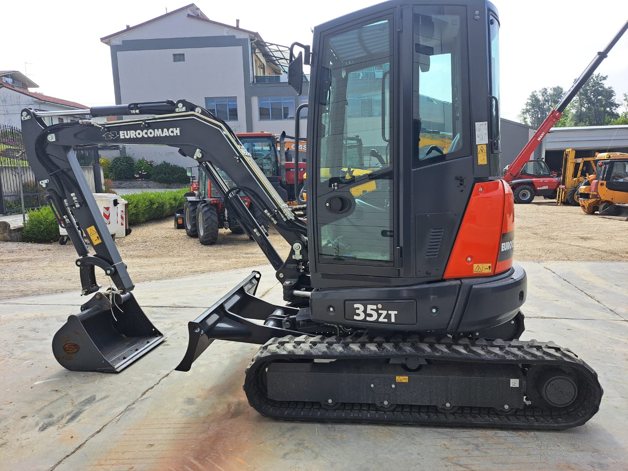 EUROCOMACH 35ZT - Ekskavator perayap: gambar 2 EUROCOMACH 35ZT - Ekskavator perayap: gambar 2