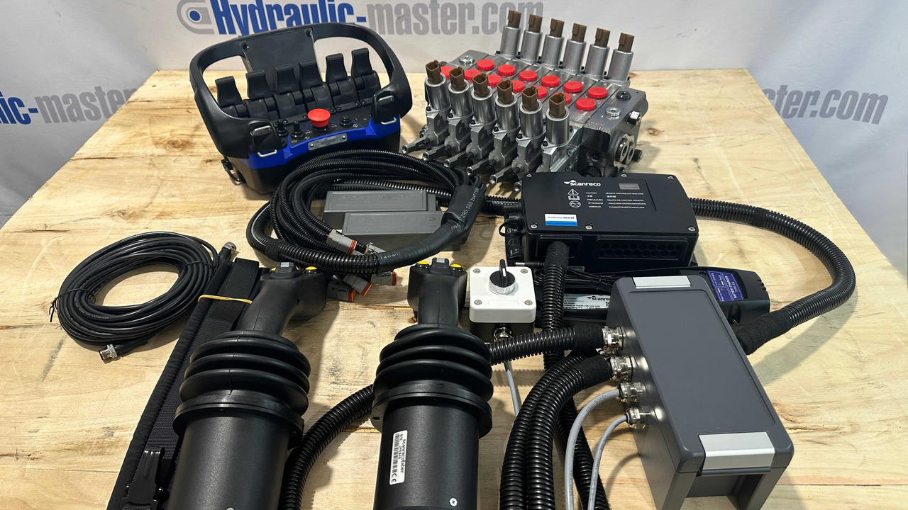 Proportional Valve Walvoil DPX100 with Control Scanreco RC400 and JP Joysticks PWM for Palfinger, Kubota, Kesla - Mesin kehutanan: gambar 1 Proportional Valve Walvoil DPX100 with Control Scanreco RC400 and JP Joysticks PWM for Palfinger, Kubota, Kesla - Mesin kehutanan: gambar 1