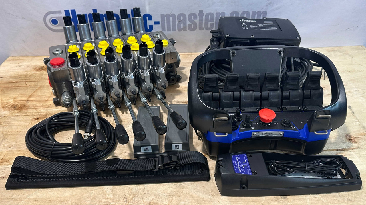 Set Scanreco RC400 with Walvoil DPX100 Manitex, Palfinger, Atlas, Cormach - Trailer kehutanan: gambar 1 Set Scanreco RC400 with Walvoil DPX100 Manitex, Palfinger, Atlas, Cormach - Trailer kehutanan: gambar 1