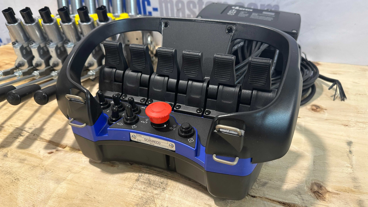 Set Scanreco RC400 with Walvoil DPX100 Manitex, Palfinger, Atlas, Cormach - Trailer kehutanan: gambar 3 Set Scanreco RC400 with Walvoil DPX100 Manitex, Palfinger, Atlas, Cormach - Trailer kehutanan: gambar 3