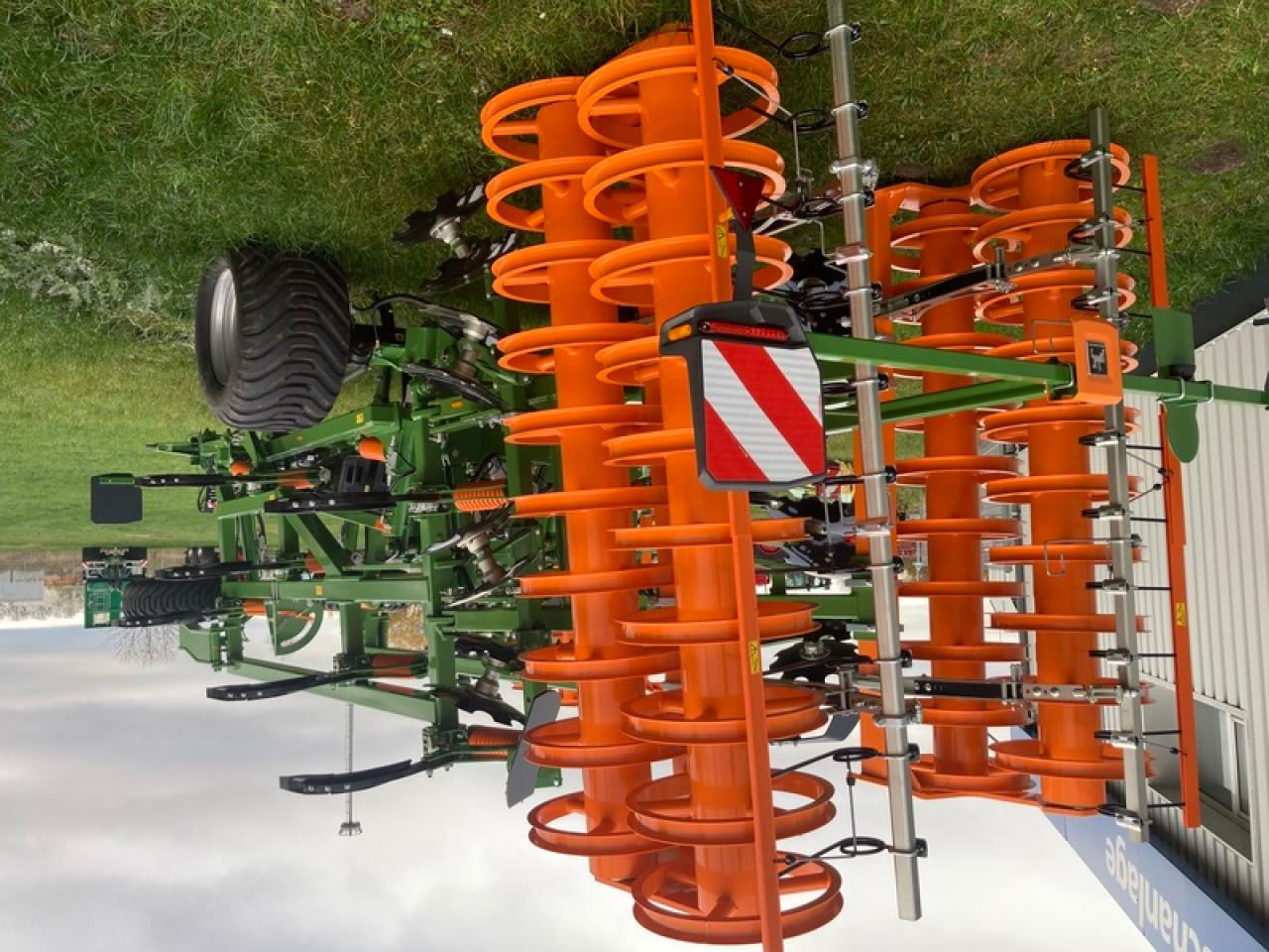 Amazone GRUBBER CENIUS 5003 - Petani: gambar 3 Amazone GRUBBER CENIUS 5003 - Petani: gambar 3